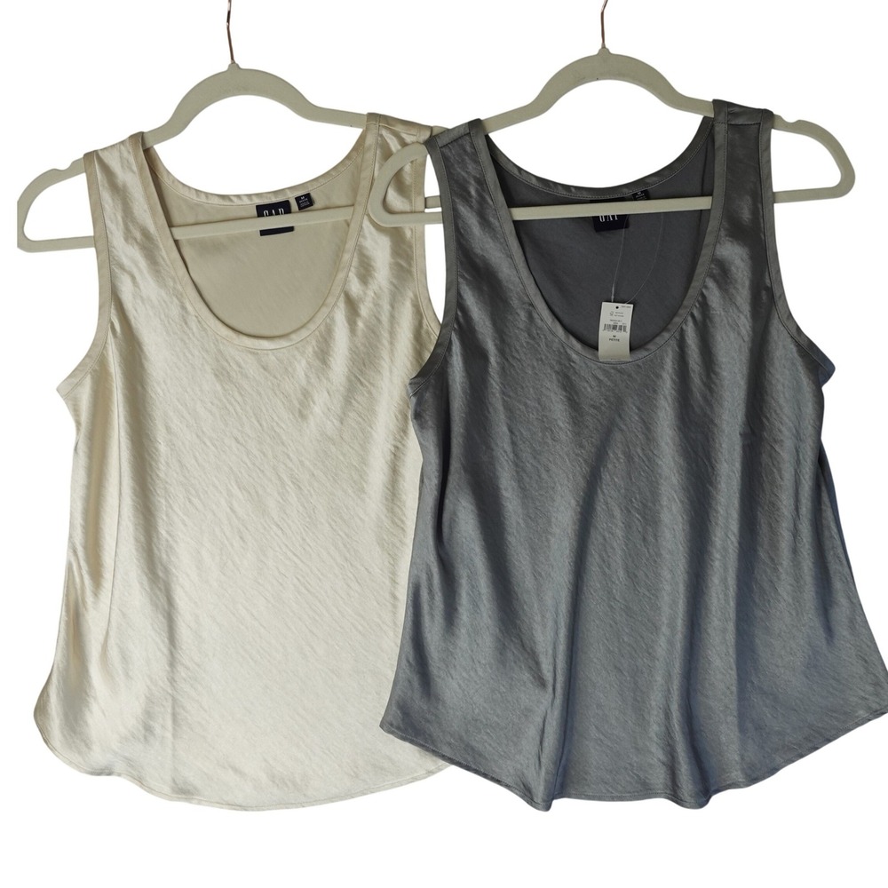 GAP Tank Top Womens M Silver Gray Ivory Satin Scoop Neck Minimalist Quiet Luxury